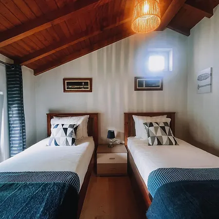 Hébergement de vacances Casinha Azul *